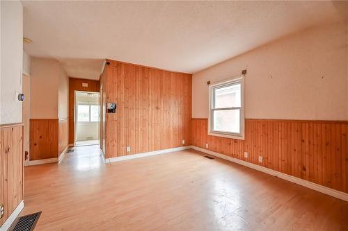 118 Page Street, St. Catharines, ON - Indoor Photo Showing Other Room