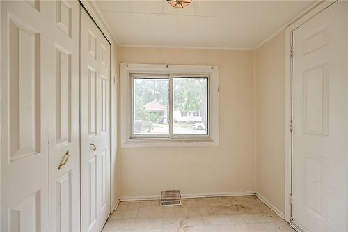 118 Page Street, St. Catharines, ON - Indoor Photo Showing Other Room