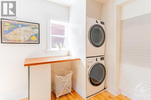 245 Cambridge Street N, Ottawa, ON - Indoor Photo Showing Laundry Room