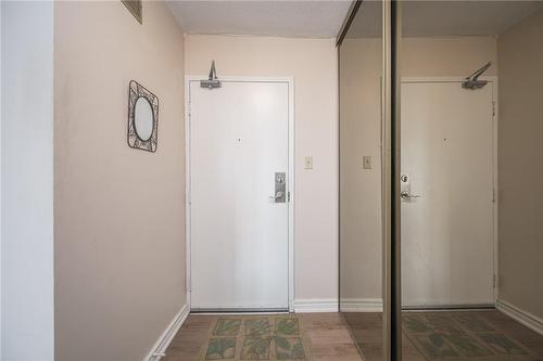 301 Frances Avenue S|Unit #1104, Hamilton, ON - Indoor Photo Showing Other Room