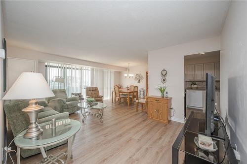 301 Frances Avenue S|Unit #1104, Hamilton, ON - Indoor Photo Showing Living Room