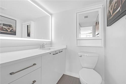 40 Harrisford Street|Unit #706, Hamilton, ON - Indoor Photo Showing Bathroom