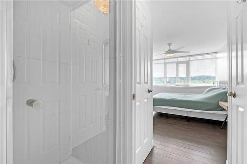 40 Harrisford Street|Unit #706, Hamilton, ON - Indoor Photo Showing Bedroom