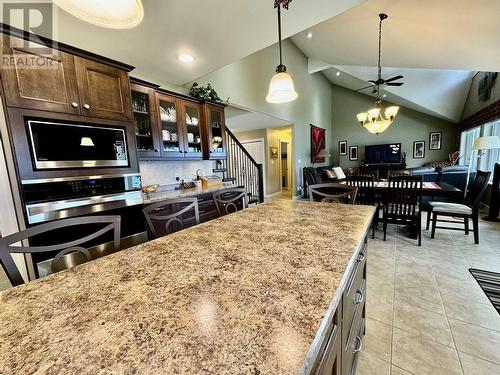 4143 Bluebird Road, Canim Lake, BC - Indoor Photo Showing Kitchen With Double Sink With Upgraded Kitchen