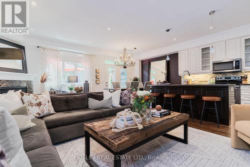 71A Natal Avenue, Toronto, ON - Indoor Photo Showing Living Room