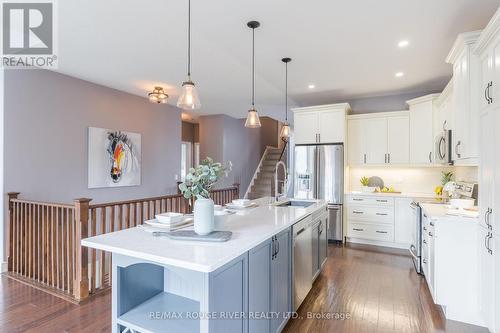 952 Avery Avenue, Peterborough, ON - Indoor Photo Showing Kitchen With Upgraded Kitchen