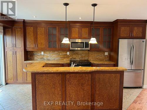 1511 Evans Terrace, Milton, ON - Indoor Photo Showing Kitchen With Stainless Steel Kitchen With Double Sink