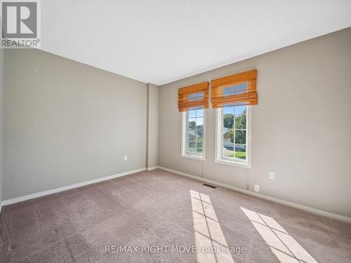 20 Frontier Avenue, Orillia, ON - Indoor Photo Showing Other Room