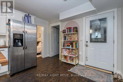 20 Frontier Avenue, Orillia, ON - Indoor Photo Showing Other Room