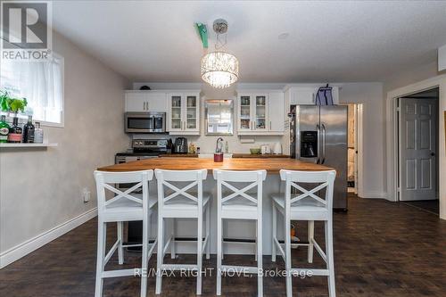 20 Frontier Avenue, Orillia, ON - Indoor Photo Showing Dining Room