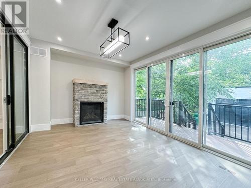 719 Third Street, Mississauga, ON - Indoor Photo Showing Living Room With Fireplace
