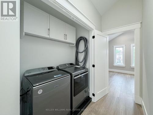 719 Third Street, Mississauga, ON - Indoor Photo Showing Laundry Room