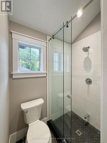719 Third Street, Mississauga, ON - Indoor Photo Showing Bathroom
