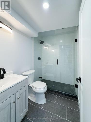 719 Third Street, Mississauga, ON - Indoor Photo Showing Bathroom