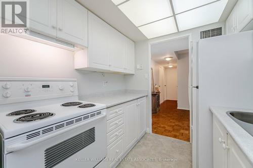 914 - 1333 Bloor Street, Mississauga, ON - Indoor Photo Showing Kitchen