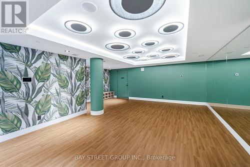 1303 - 7950 Bathurst Street, Vaughan (Beverley Glen), ON - Indoor Photo Showing Other Room