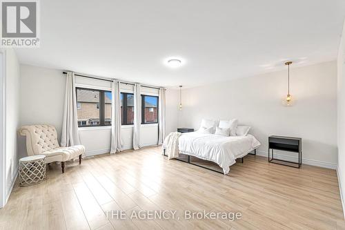 1404 Lawson Street, Innisfil (Alcona), ON - Indoor Photo Showing Bedroom