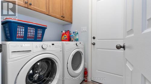34 - 3455 Morgan Crescent, London, ON - Indoor Photo Showing Laundry Room