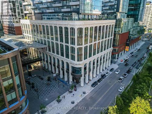 242A - 15 Iceboat Terrace, Toronto C01, ON - Outdoor
