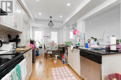 3628B St. Clair Avenue E, Toronto (Cliffcrest), ON - Indoor Photo Showing Kitchen