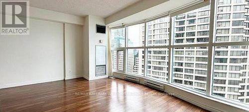 3005 - 77 Harbour Square S, Toronto, ON - Indoor Photo Showing Other Room