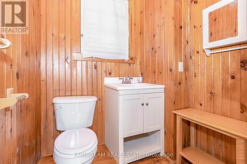 86 East Beach Road, Tiny, ON - Indoor Photo Showing Bathroom