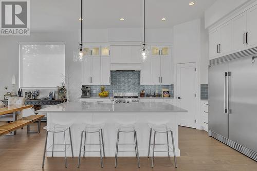 1678 Country Club Drive Unit# 1, Kelowna, BC - Indoor Photo Showing Kitchen With Upgraded Kitchen