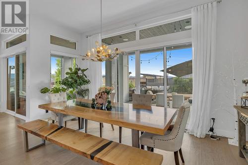 1678 Country Club Drive Unit# 1, Kelowna, BC - Indoor Photo Showing Dining Room