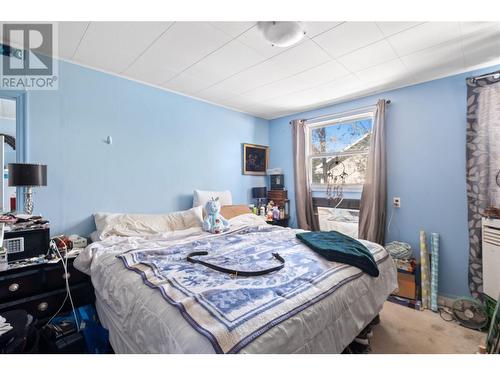 1525 Stafford Road, Kelowna, BC - Indoor Photo Showing Bedroom
