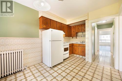 #Main - 184 Livingstone Avenue, Toronto (Briar Hill-Belgravia), ON - Indoor Photo Showing Kitchen