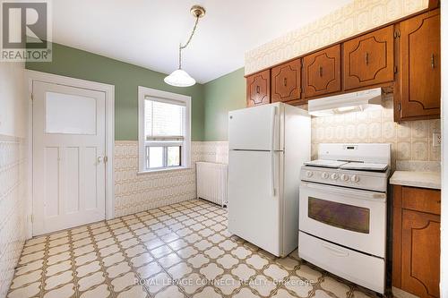 #Main - 184 Livingstone Avenue, Toronto (Briar Hill-Belgravia), ON - Indoor Photo Showing Kitchen