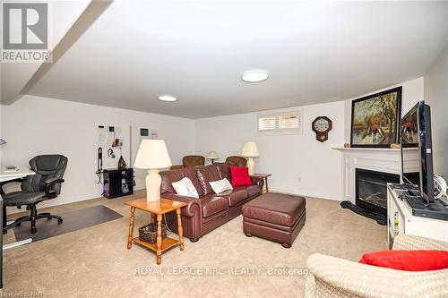 2457 Walker Court, Niagara Falls, ON - Indoor Photo Showing Living Room With Fireplace