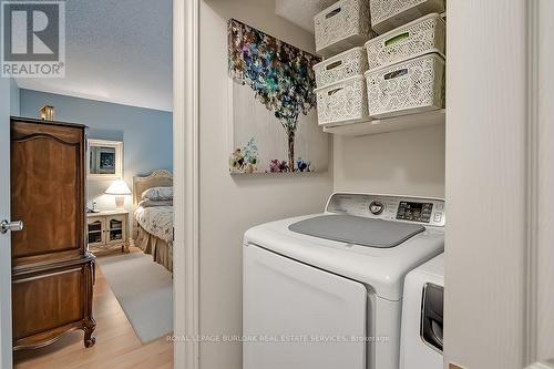 401 - 2121 Lakeshore Road, Burlington, ON - Indoor Photo Showing Laundry Room