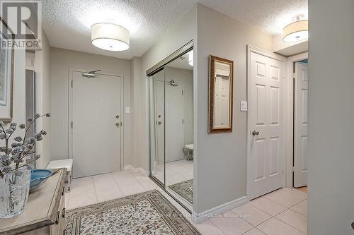 401 - 2121 Lakeshore Road, Burlington (Brant), ON - Indoor Photo Showing Other Room