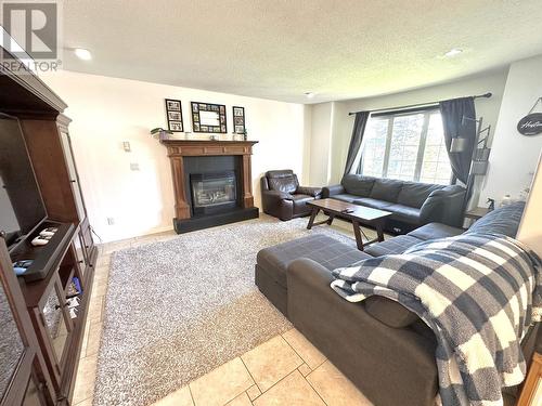 127 Barlow Avenue, Williams Lake, BC - Indoor Photo Showing Living Room With Fireplace