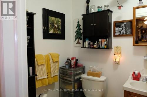 527 Front Street, Quinte West, ON - Indoor Photo Showing Bathroom