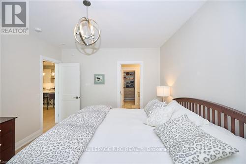 35 Taliesin Trail, Welland, ON - Indoor Photo Showing Bedroom