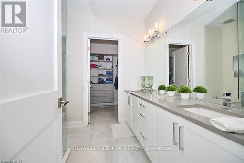 35 Taliesin Trail, Welland, ON - Indoor Photo Showing Bathroom