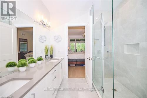 35 Taliesin Trail, Welland, ON - Indoor Photo Showing Bathroom