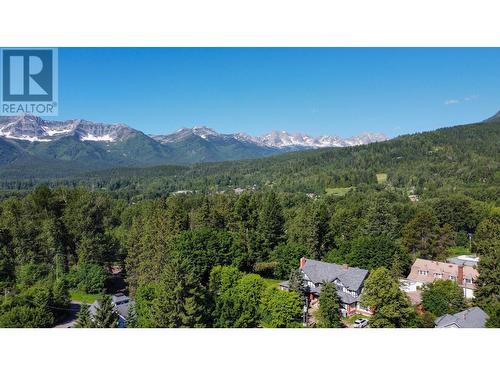 321 4Th Avenue Unit# B, Fernie, BC - Outdoor With View