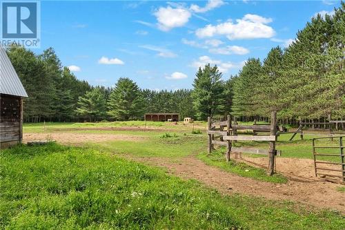 1208 Locksley Road, Pembroke, ON - Outdoor