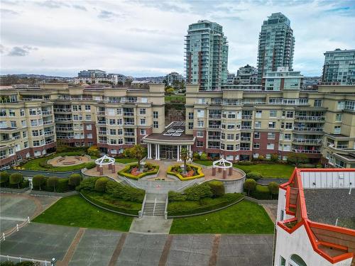 116-165 Kimta Rd, Victoria, BC - Outdoor