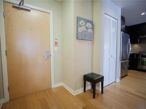 509-379 Tyee Rd, Victoria, BC - Indoor