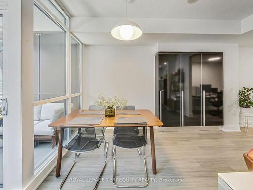 322-38 Dan Leckie Way, Toronto, ON - Indoor Photo Showing Dining Room