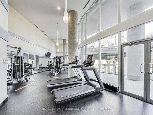 322-38 Dan Leckie Way, Toronto, ON - Indoor Photo Showing Gym Room