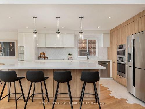 130 Saturn Rd, Toronto, ON - Indoor Photo Showing Kitchen With Upgraded Kitchen