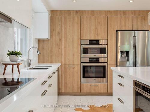 130 Saturn Rd, Toronto, ON - Indoor Photo Showing Kitchen With Upgraded Kitchen