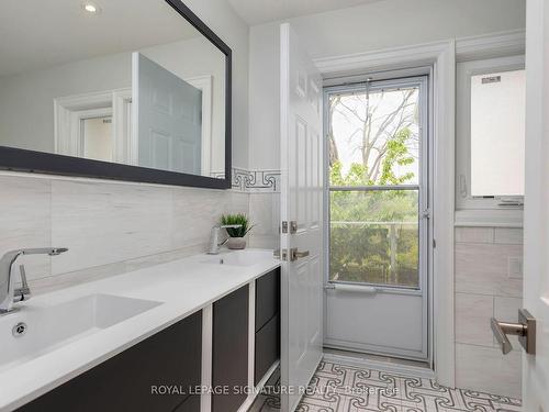 130 Saturn Rd, Toronto, ON - Indoor Photo Showing Bathroom