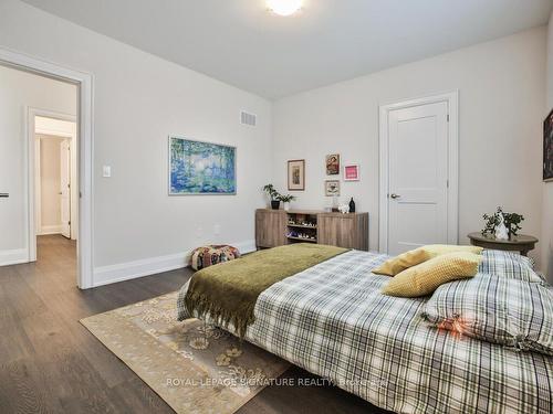 2302 Hyacinth Cres, Oakville, ON - Indoor Photo Showing Bedroom