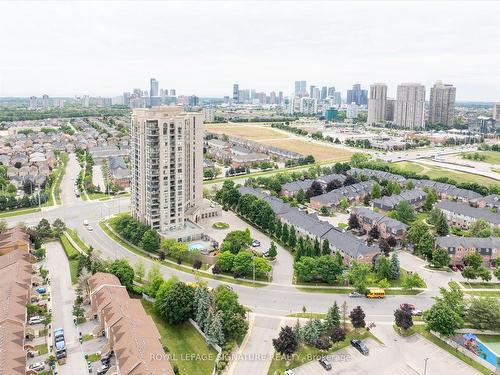 402-220 Forum Dr, Mississauga, ON - Outdoor With View